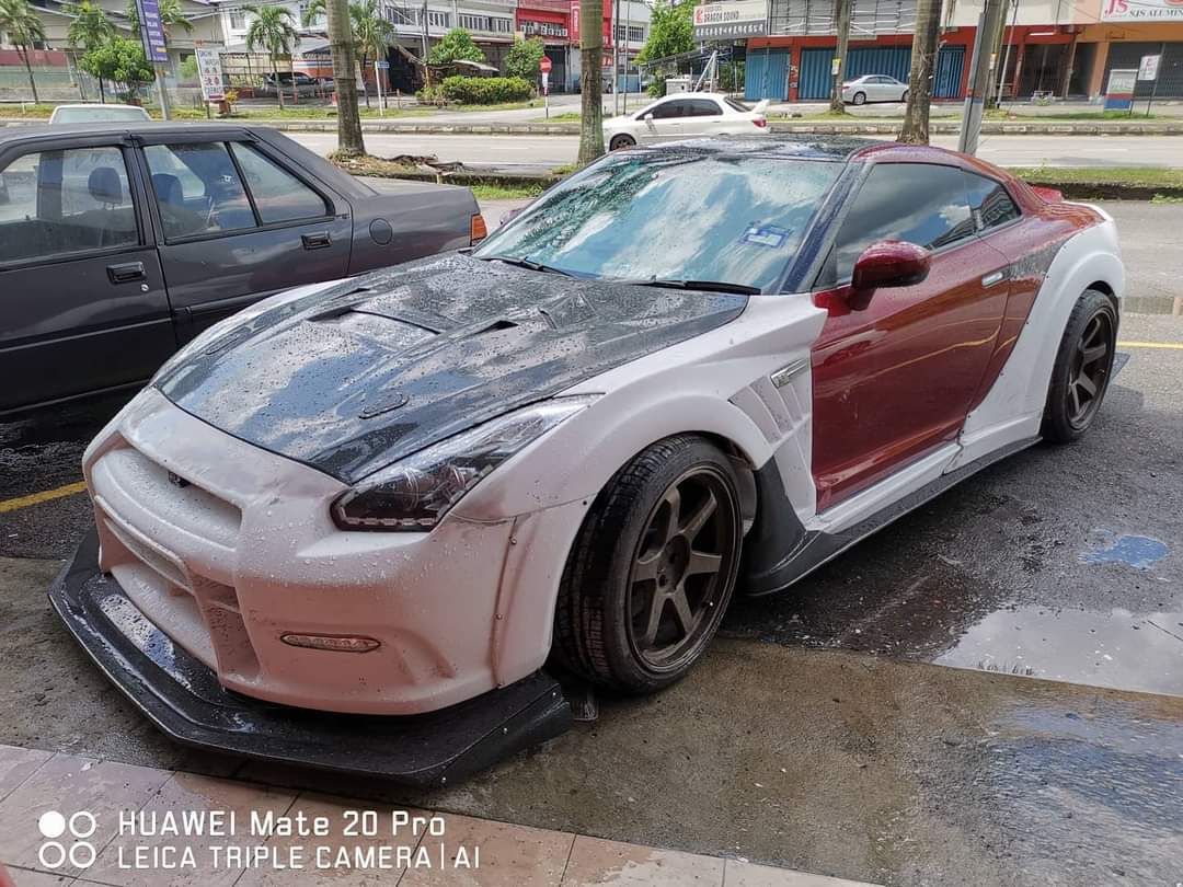 R35 GTR VRS Kamikaze-R-Style Widebodykit
