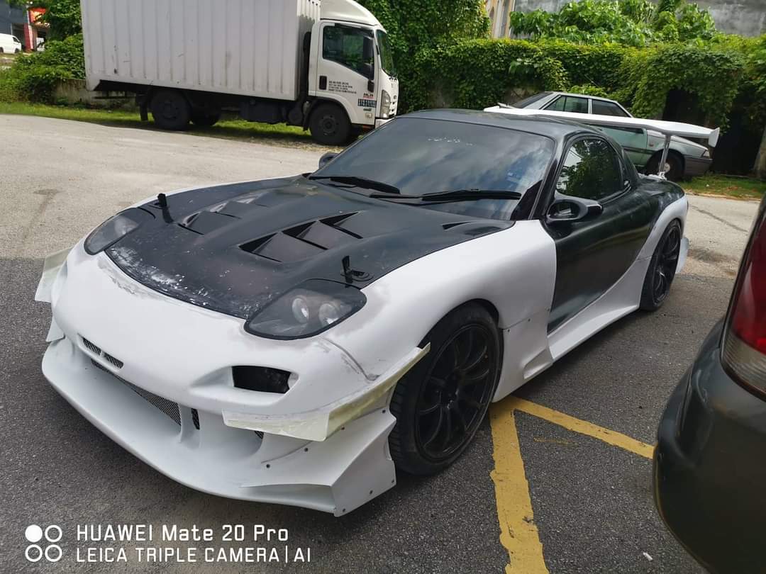 RX-7 Re Am-Style Widebodykit