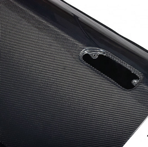 Skyline R32 Kolfiberdörrar