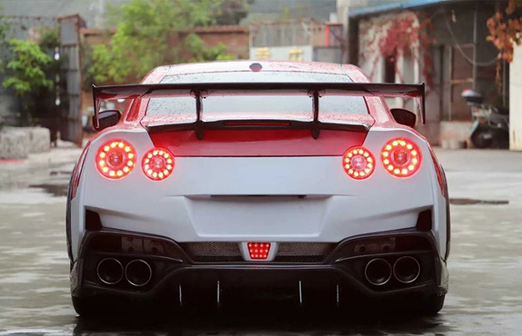 R35 VRS Magnum Opus-Style Widebodykit