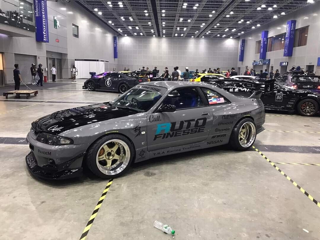 R33 B.A.R-Style Widebodykit