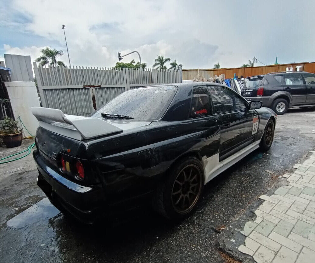 Skyline R32 GTS To GTR Bodykit