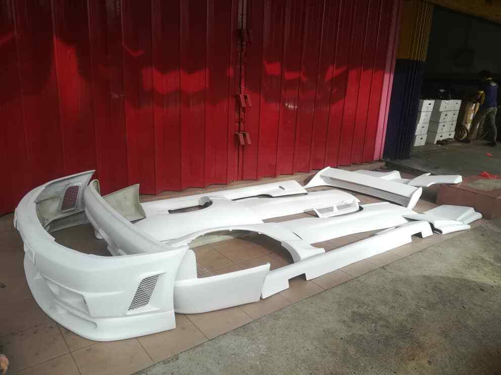 R33 400R-Style Bodykit