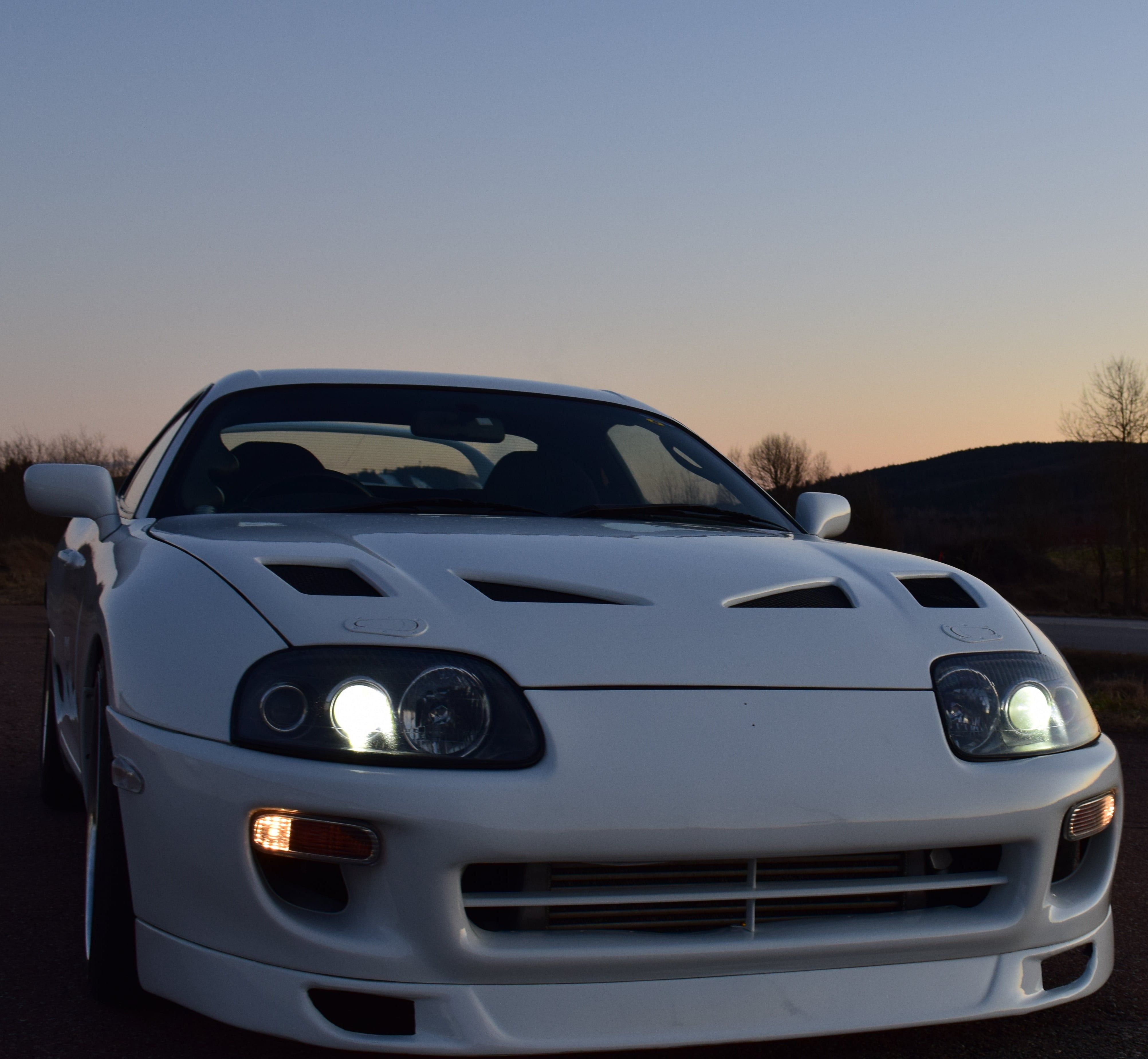 Supra Mkiv TRD-Style huv