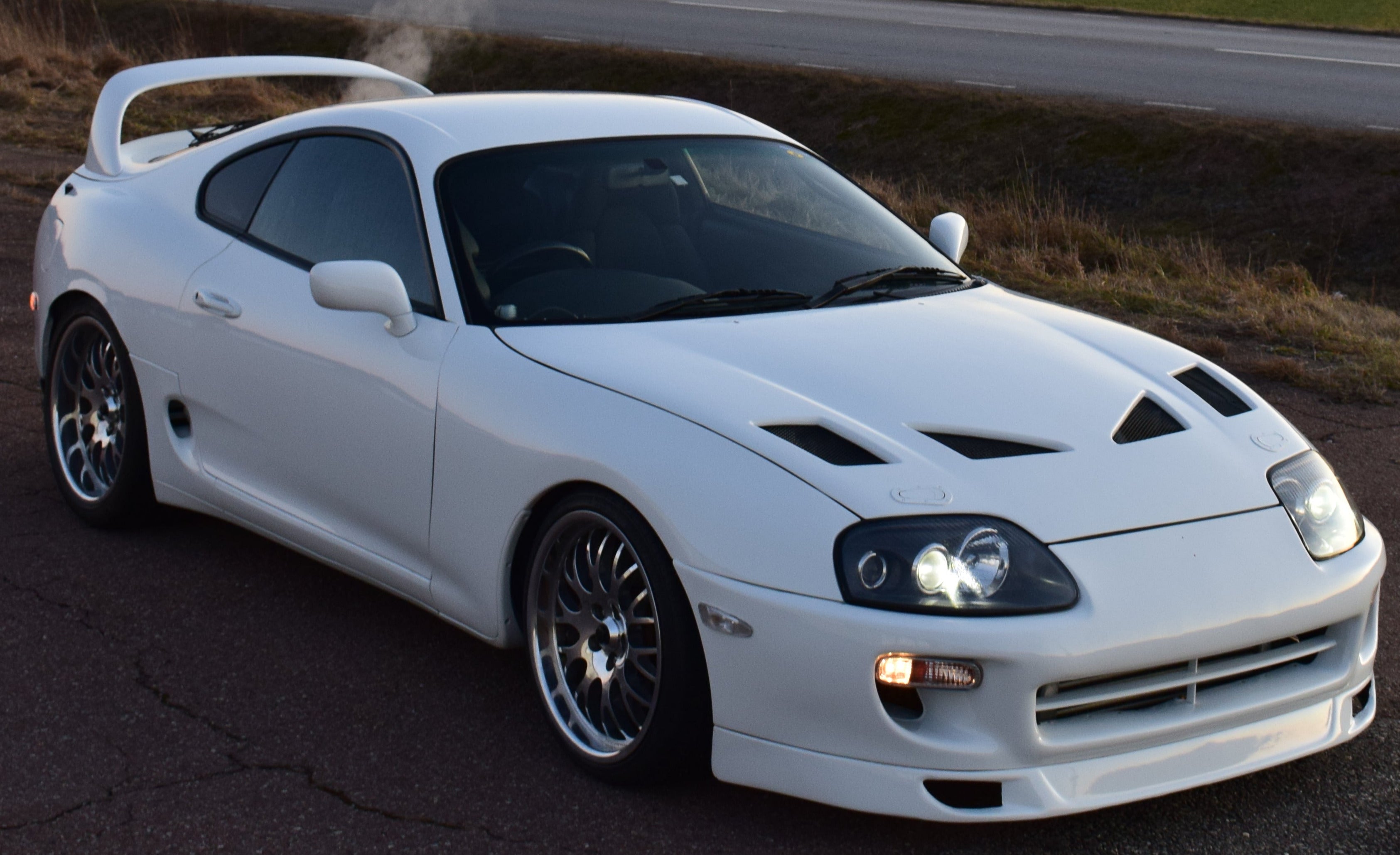 Supra Mkiv TRD-Style huv