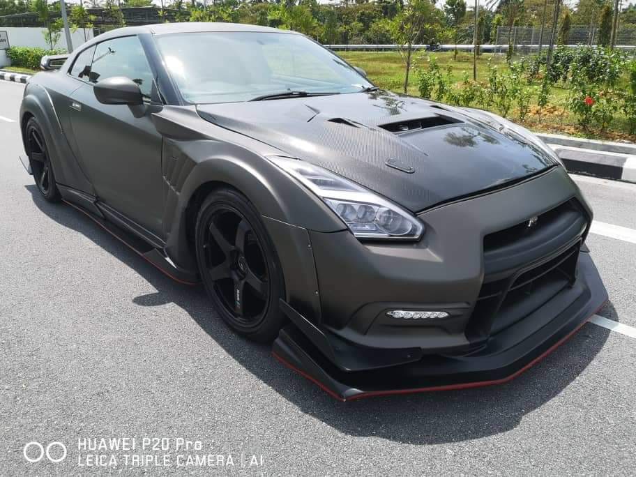 R35 GTR VRS Kamikaze-R-Style Widebodykit