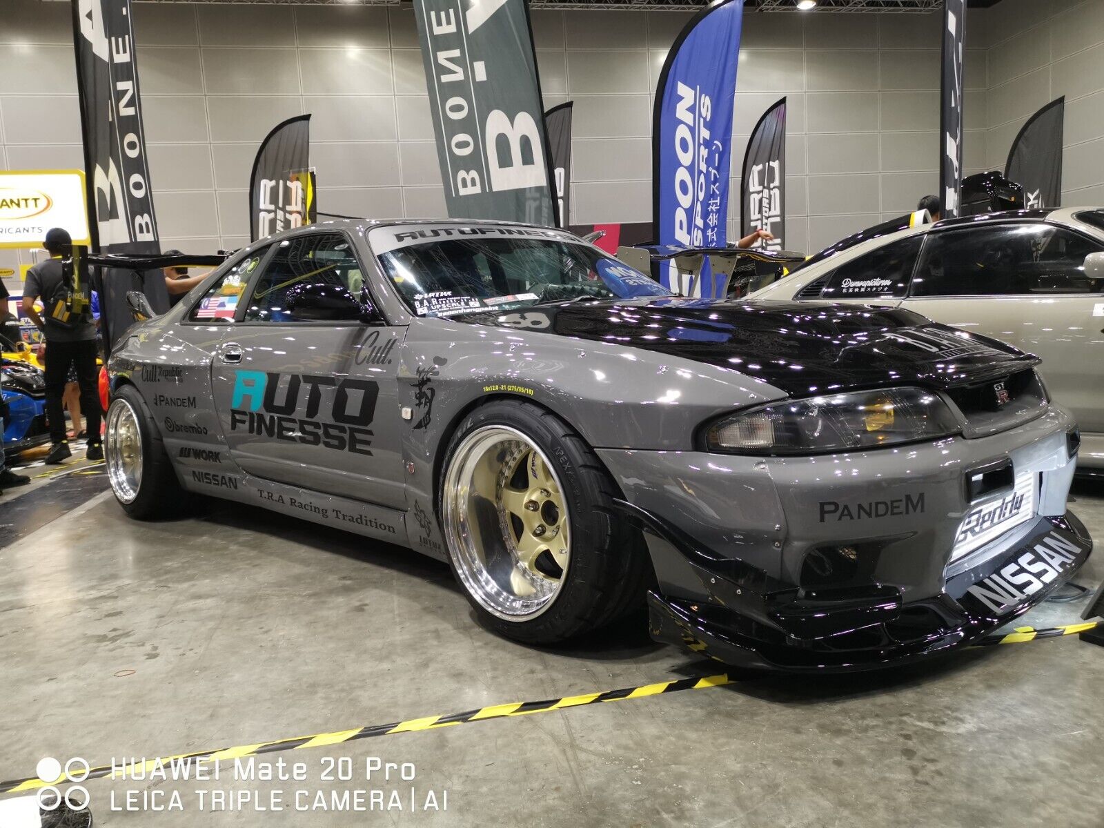 R33 B.A.R-Style Widebodykit