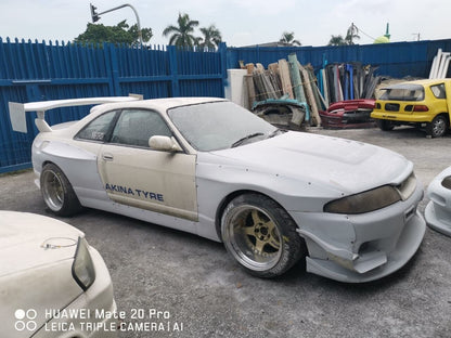 R33 B.A.R-Style Widebodykit