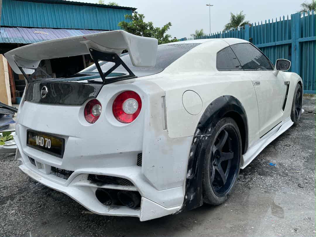 R35 VRS Magnum Opus-Style Widebodykit