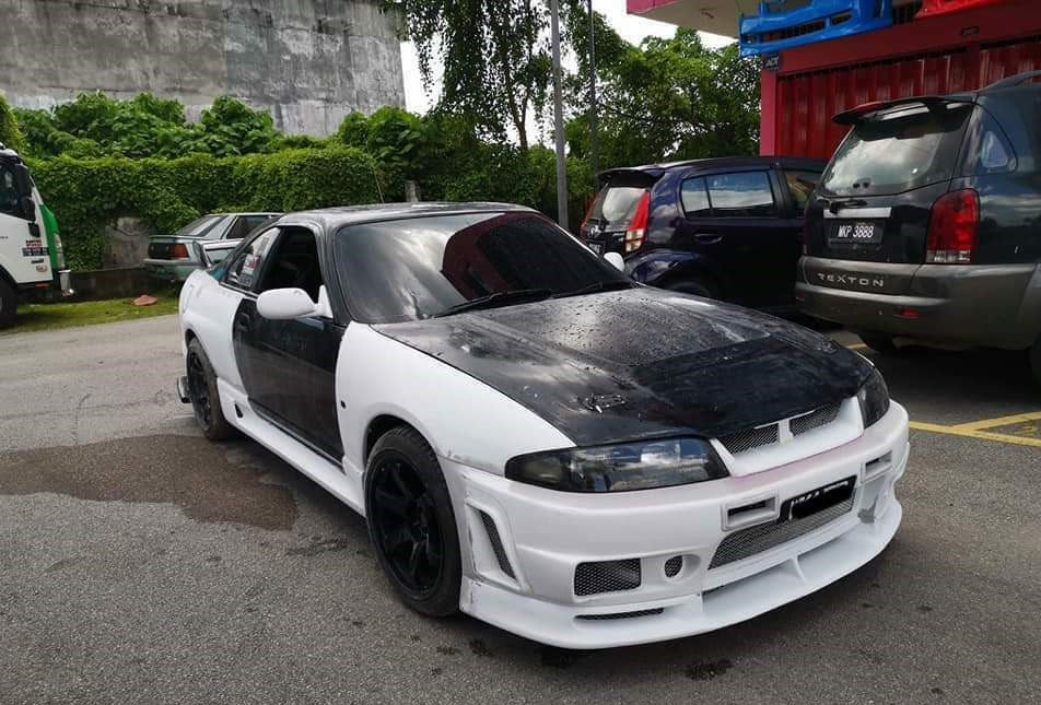 R33 400R-Style Bodykit