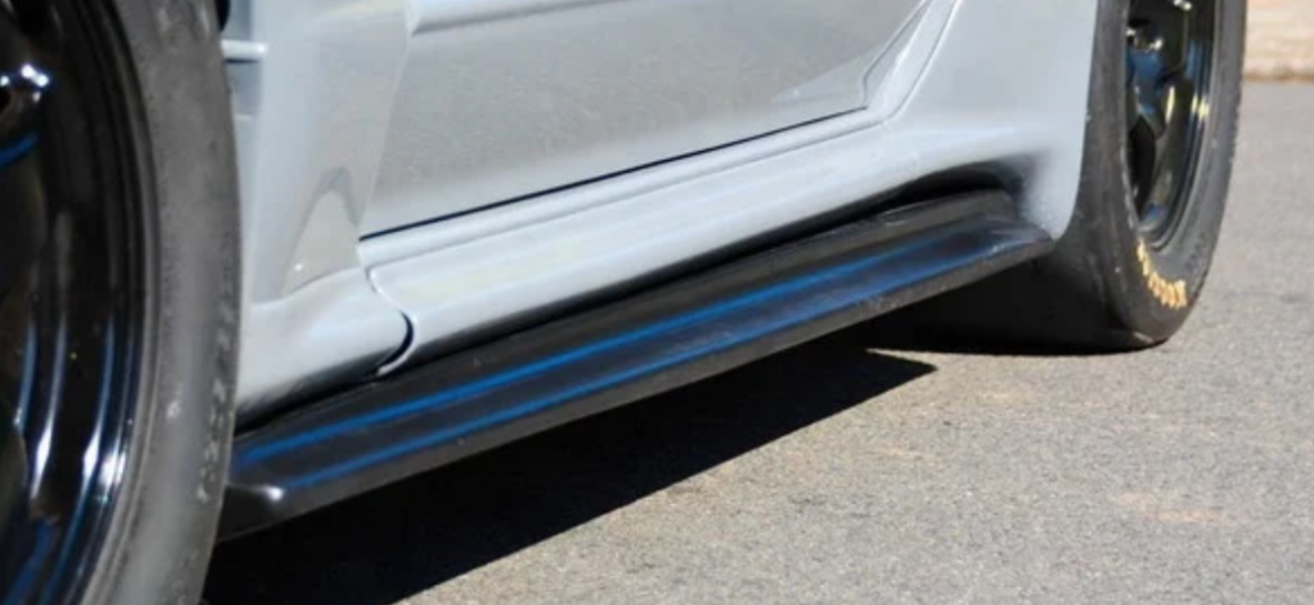Skyline R32 side extensions